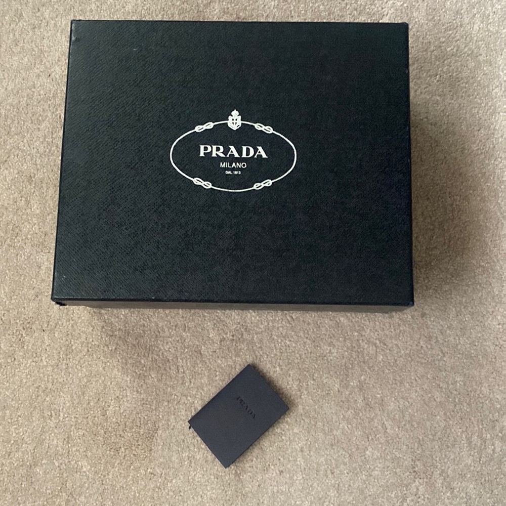 Prada shoe box (with card!)